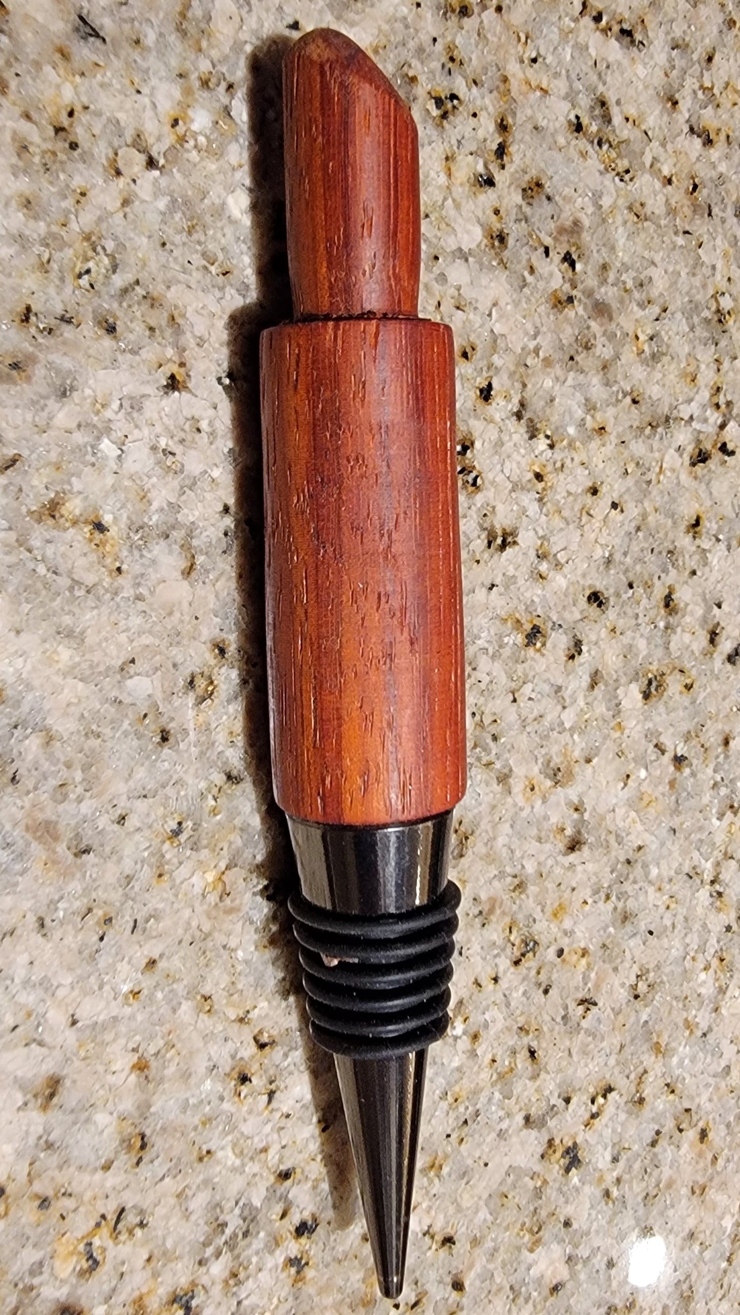 Wine bottle stopper
